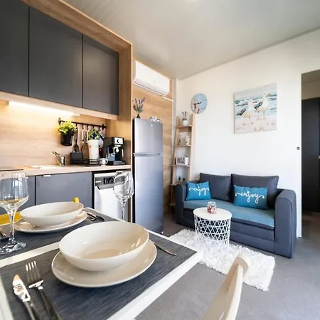 Mobile Paradise - Two Bedroom Mobile With Terrace